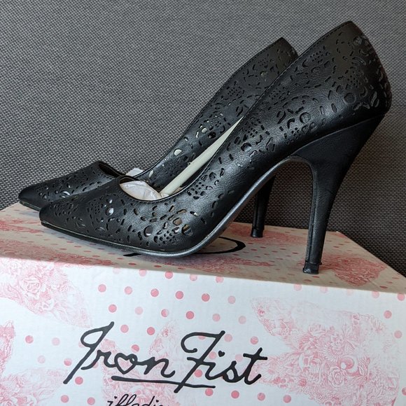 Iron Fist Shoes Skull It Out Heels - Picture 5 of 6